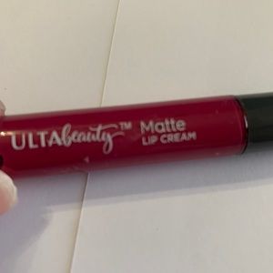 Ulta Beauty Matte Lip Cream Striking (berry color)